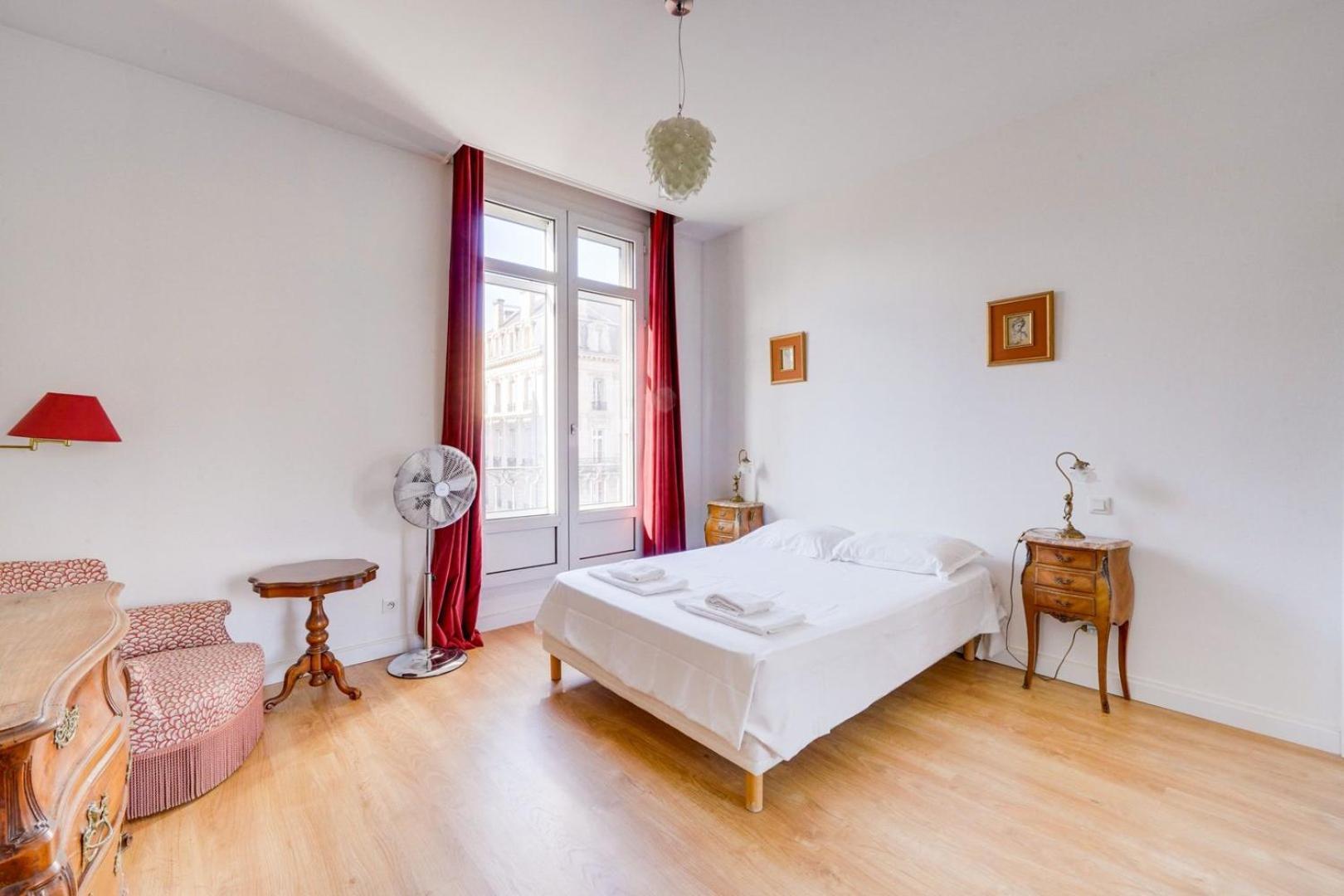 Lovely Apartment With Exceptional Terrace Бордо Экстерьер фото
