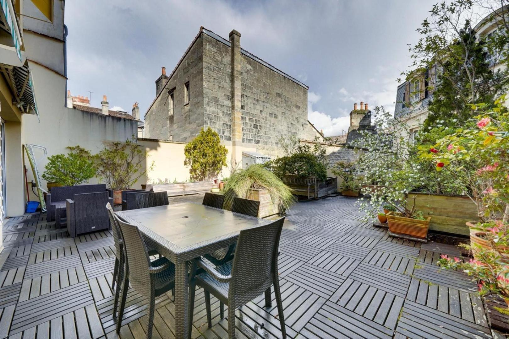 Lovely Apartment With Exceptional Terrace Бордо Экстерьер фото